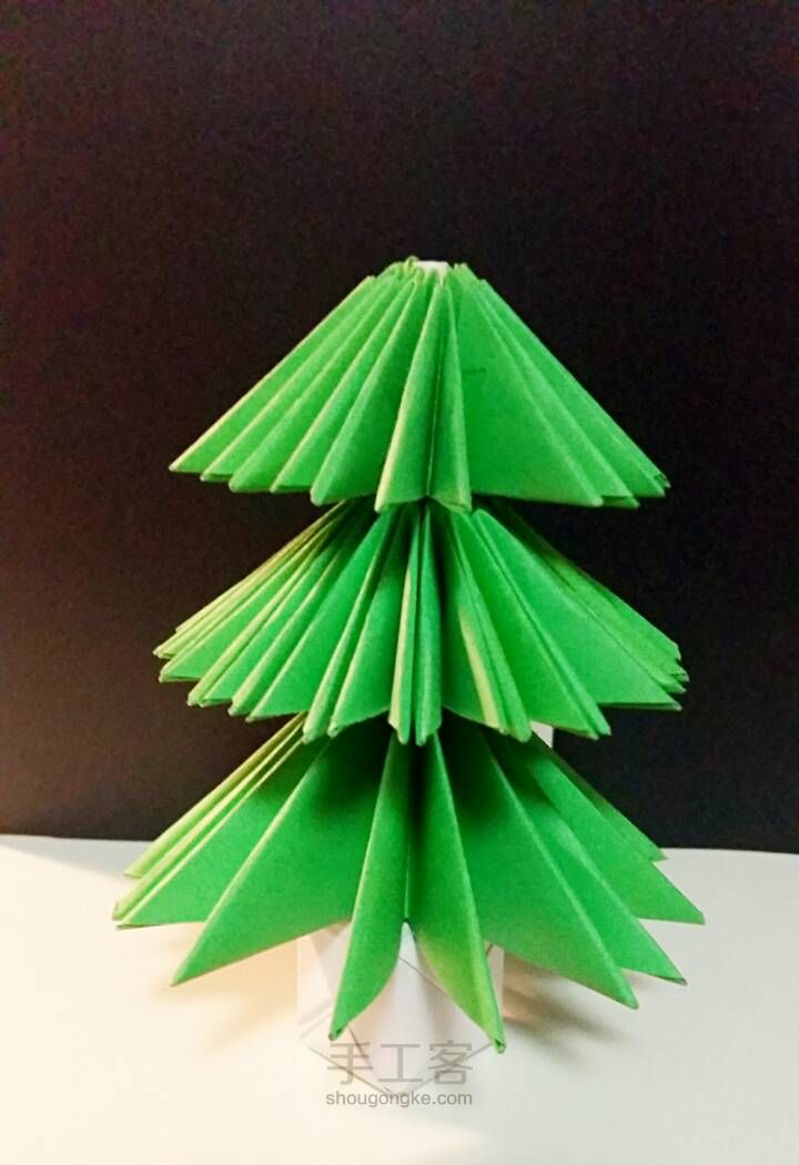 圣诞树三角插纸(๑•̀ㅂ•́)و✧ 第24步