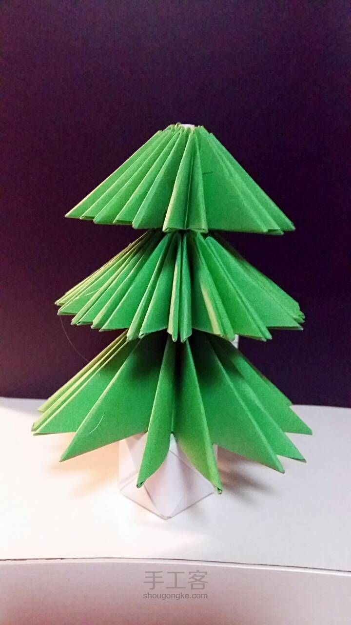 圣诞树三角插纸(๑•̀ㅂ•́)و✧ 第23步