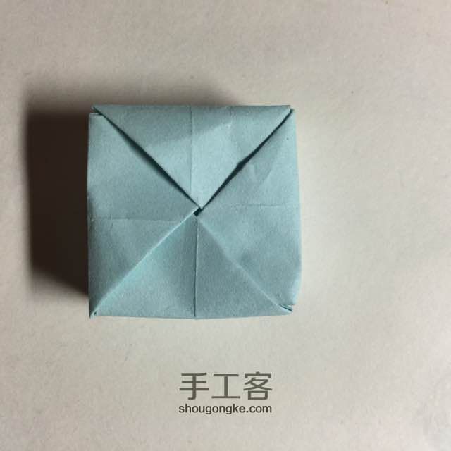 （纸盒系列四十八）一款正方形立体
盒子的折法 第13步