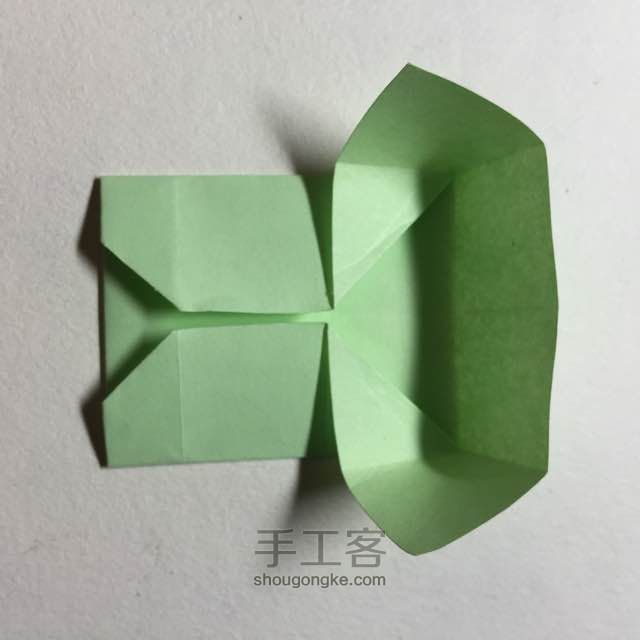 （纸盒系列五十）长方体纸盒折法 第23步