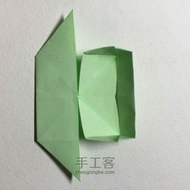 （纸盒系列五十）长方体纸盒折法 第25步