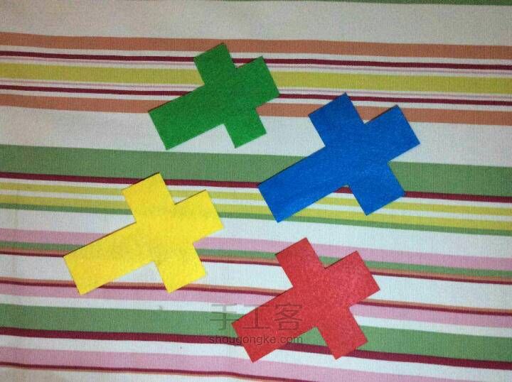 圣诞树八音盒 第3步