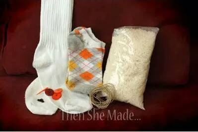 图片来自网络，旧袜子也能做成小雪人⛄超可爱！ 第1步