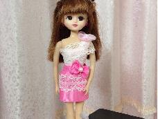 芭比娃娃的粉色套装，简单易做。粉色是每个女孩心中永远的梦幻色彩。