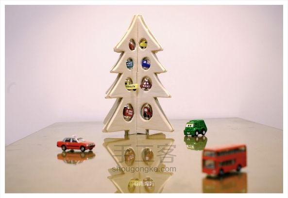 【Merry Christmas】—— 挂满车车的圣诞树  第2步