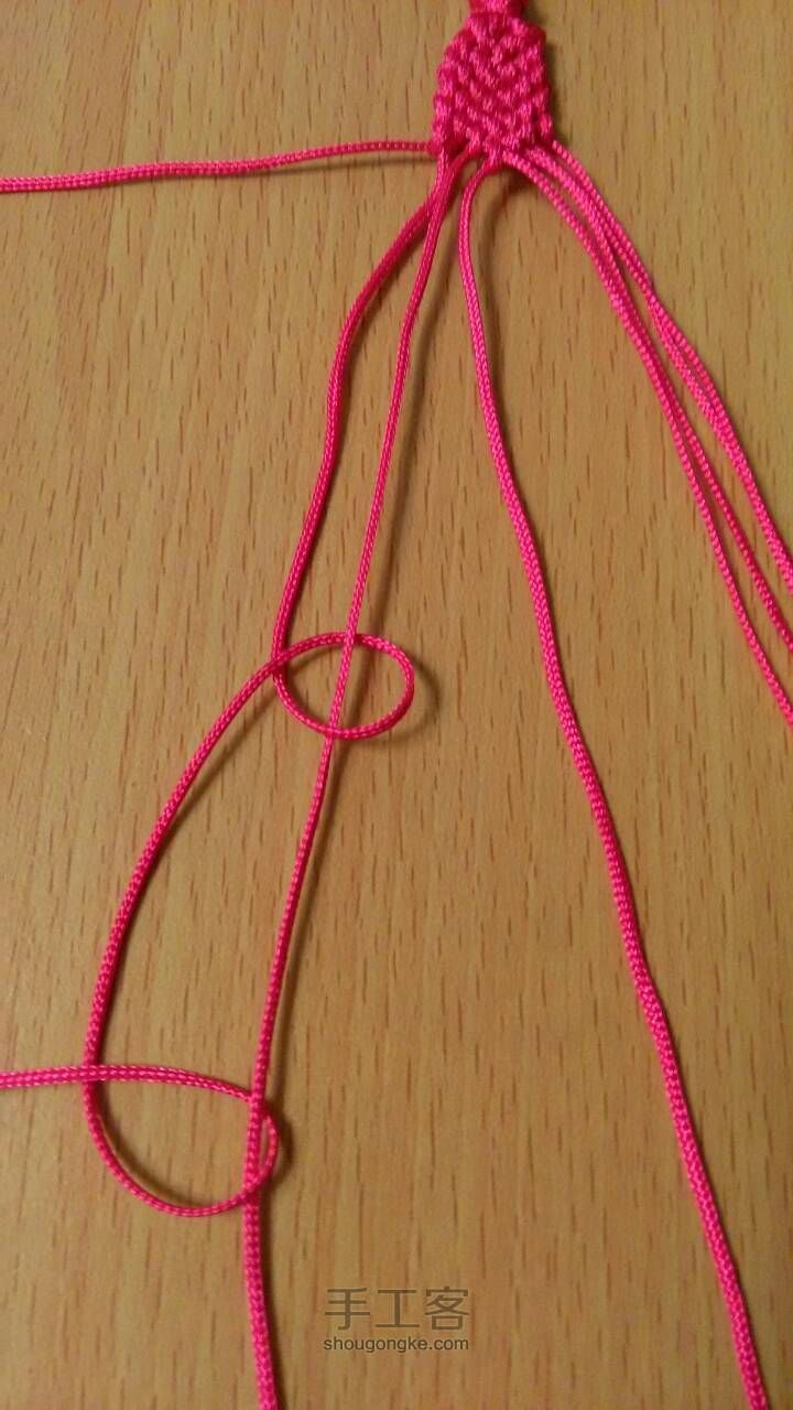 简单易学的编绳手链 第2步