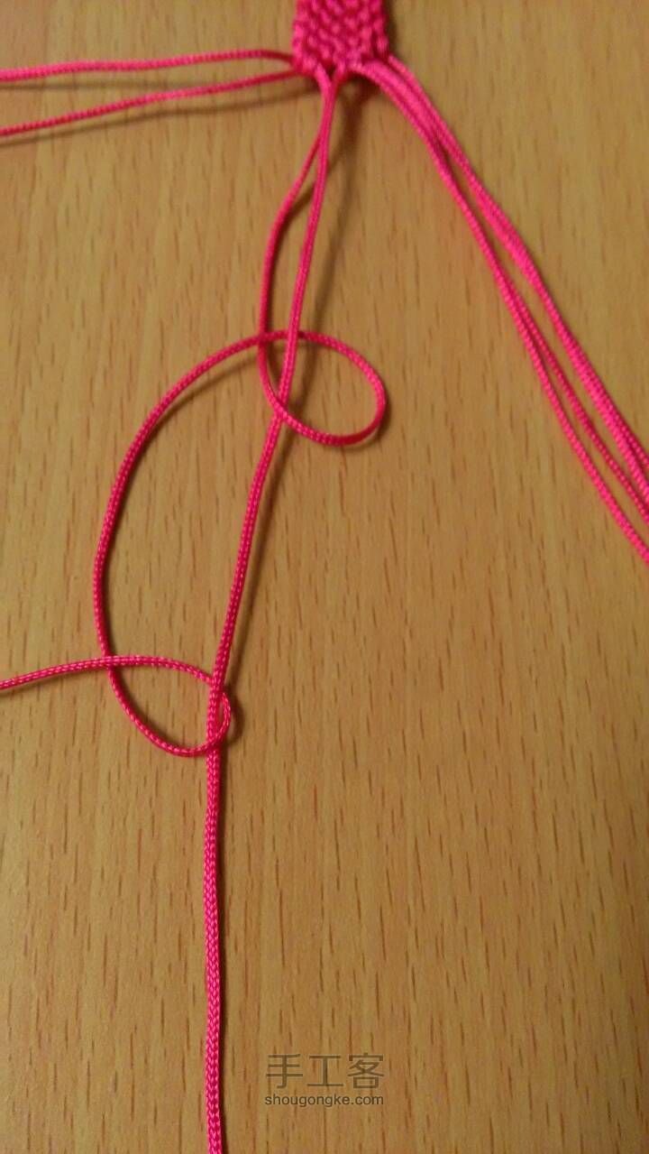 简单易学的编绳手链 第3步