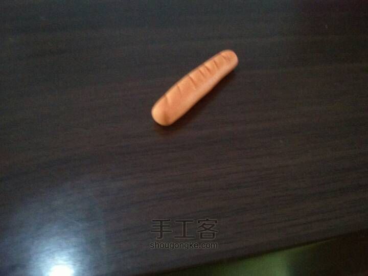 既好吃又仿真的番茄香肠 第2步