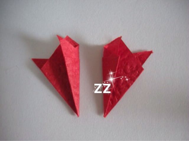 折纸贴画康乃馨制作方法 第4步
