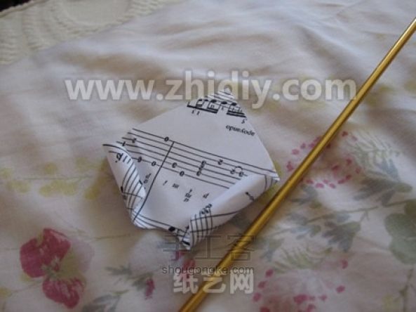 简单手工纸玫瑰【转载】 第2步