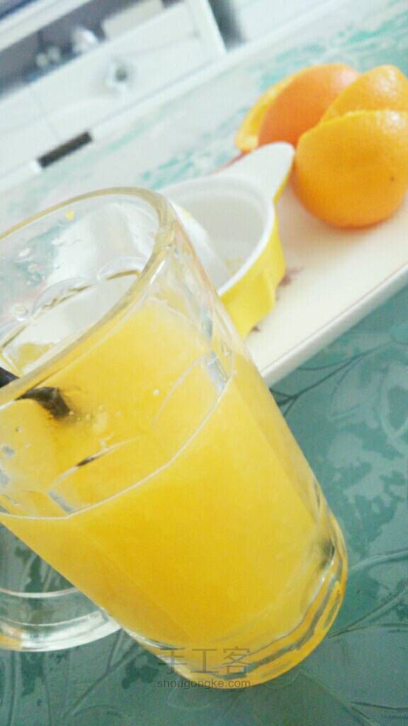 超简单的鲜橙汁哦～～ 第6步