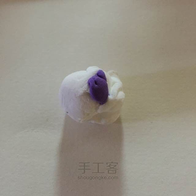 蛋糕粘土之蓝莓慕斯做法 第2步