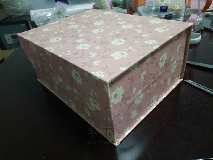 纸壳做漂亮包装盒 第13步