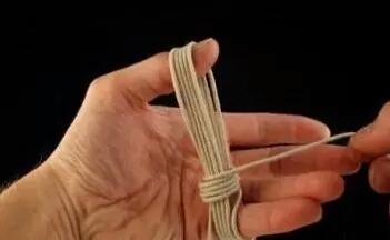 教你用绳子编装饰小球 （转） 第5步