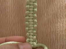 教你做漂亮的平结，你也可以用它做手链，非常实用。