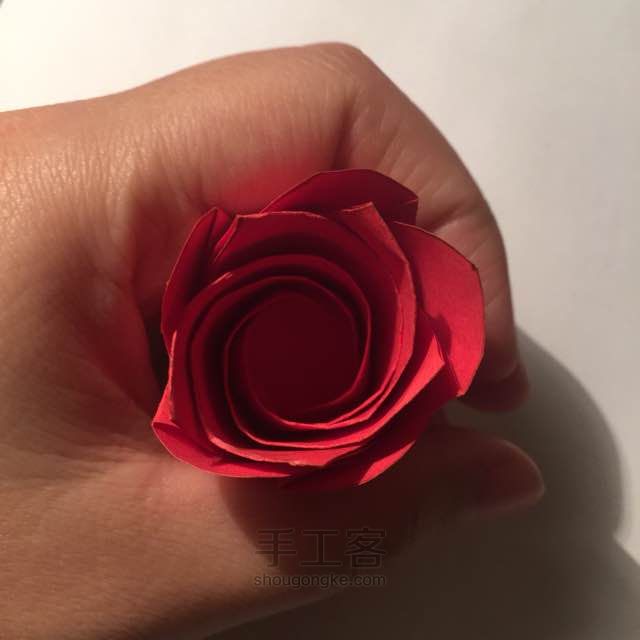 （纸花系列四十三）组合玫瑰的折法 第36步