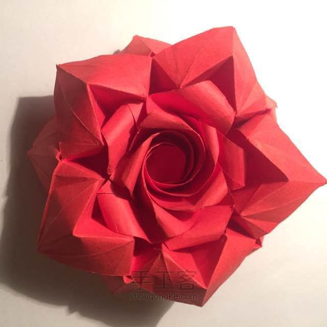 （纸花系列四十三）组合玫瑰的折法 第39步