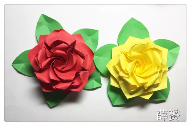 （纸花系列四十三）组合玫瑰的折法 第58步