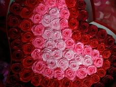 情人节将至，为你心爱的她亲手制作一盒爱的玫瑰吧，比真花更来的真心实意┏ (^ω^)=☞