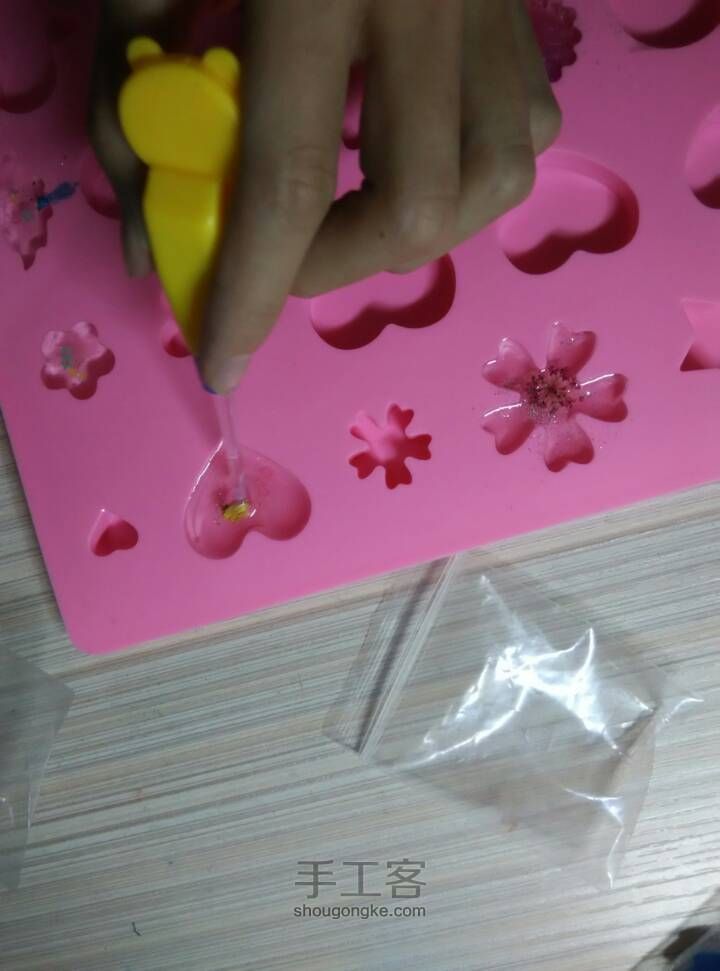 美美哒滴胶项链~ 第8步
