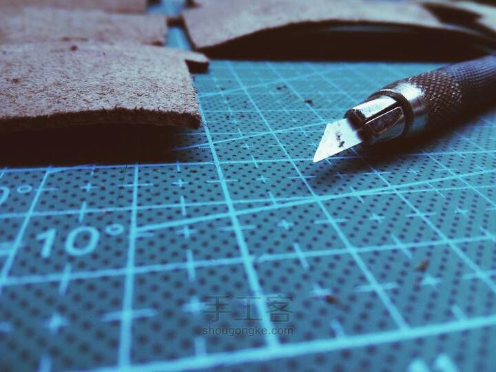 手作时尚简约折叠钱包 第2步
