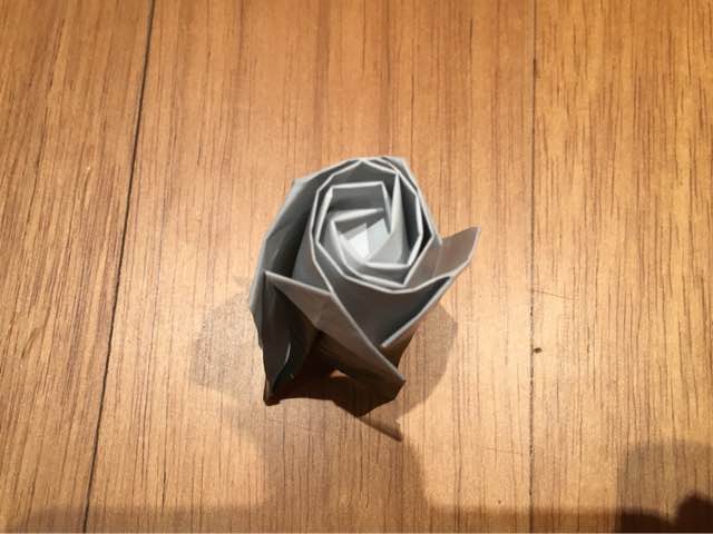 花萼一体的佐藤玫瑰折纸教程 第26步