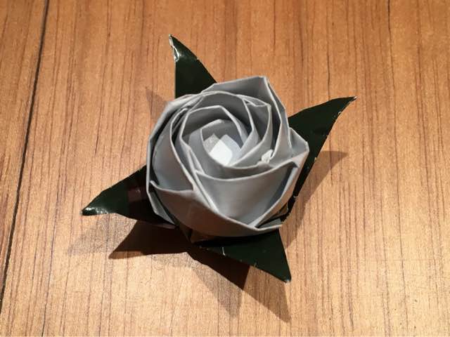 花萼一体的佐藤玫瑰折纸教程 第44步
