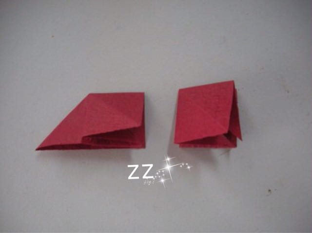 折纸贴画红枫制作方法 第3步