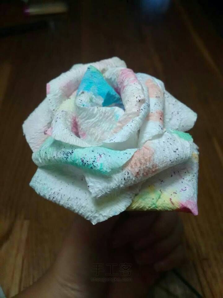 纸巾玫瑰 第8步