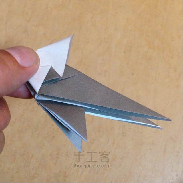 燕子折纸制作教程【转载】 第21步