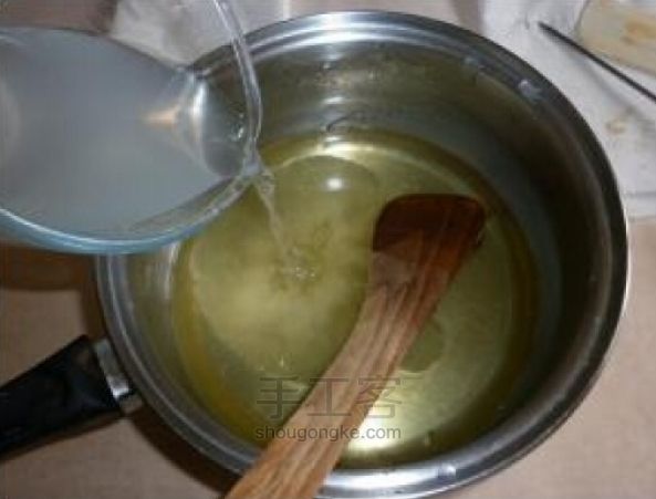 海藻手工皂（冷制皂） 第2步