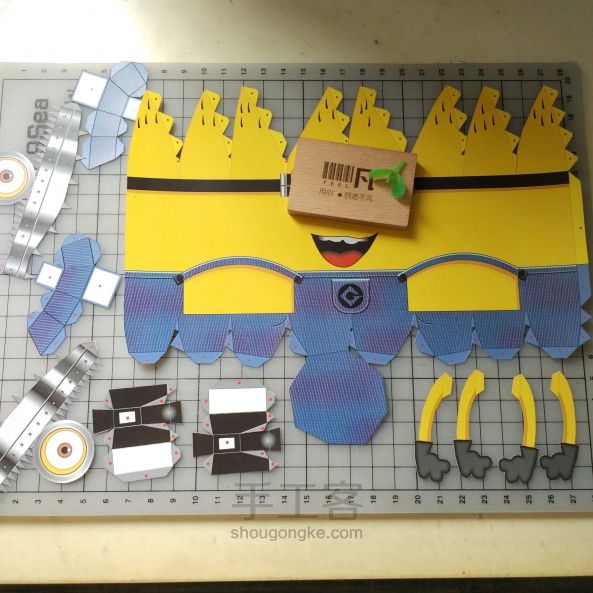 【非凡工作室】小黄人复仇者联盟装扮纸模型材料包可售 第3步