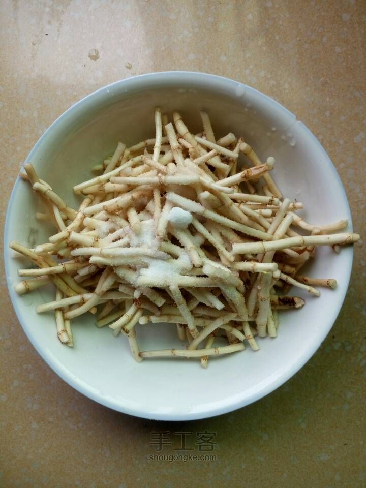 四川特色凉拌折耳根 第3步