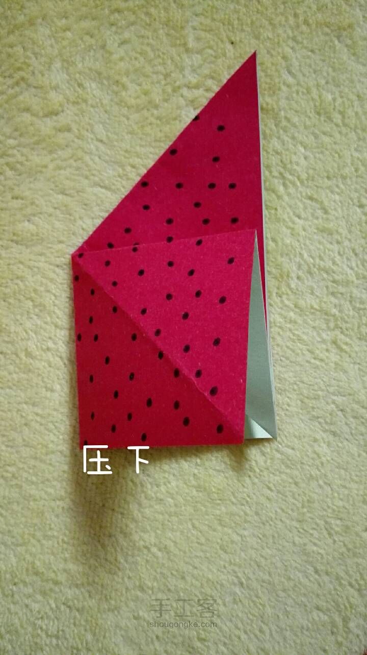 甜甜哒折纸草莓 第7步