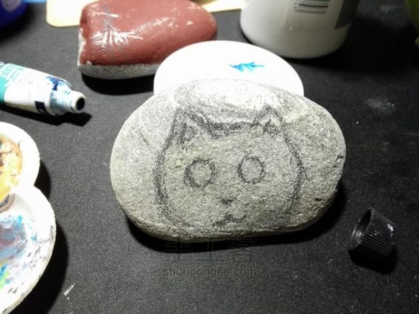 【赖大宝】原创手绘石头  圆眼猫 第1步