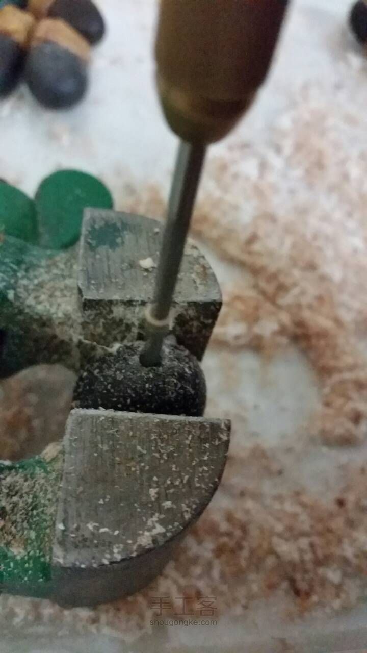 【愚人手做】缅茄七彩钥匙链 第8步