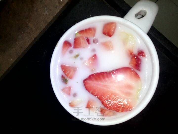 草莓椰汁西米露 第7步