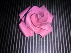 非常简单的折纸玫瑰