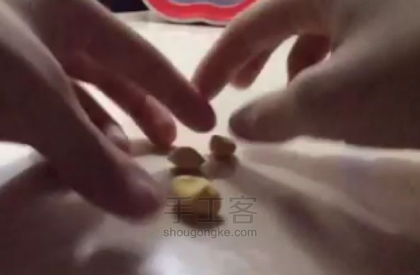黏土蓝莓泡芙 第5步