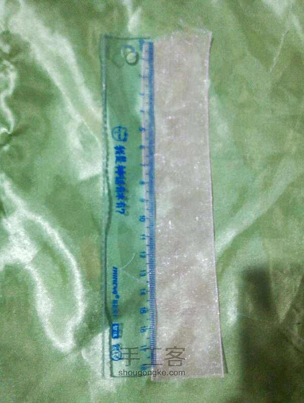 粉红雪纱蝴蝶结发卡 第2步