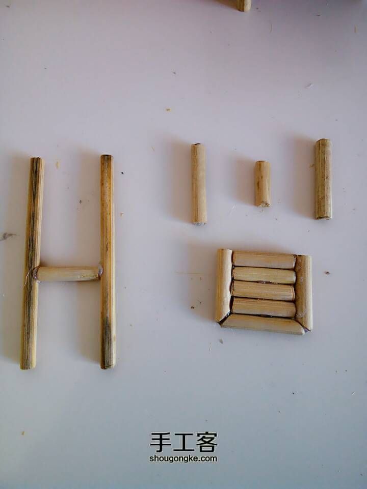 一次性筷子制作迷你书桌椅子 第8步