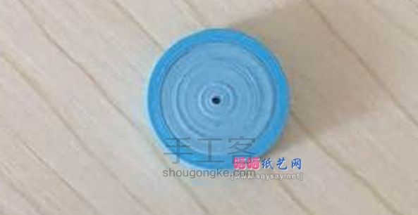 鸡尾酒杯衍纸图解教程 第1步