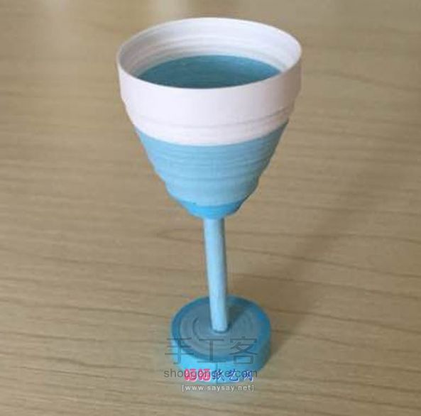 鸡尾酒杯衍纸图解教程 第7步
