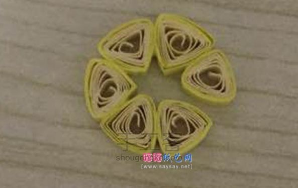 鸡尾酒杯衍纸图解教程 第10步