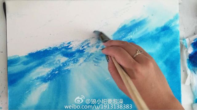 狼小妞水彩>>画一幅炫酷的海底小鲸鱼 第3步