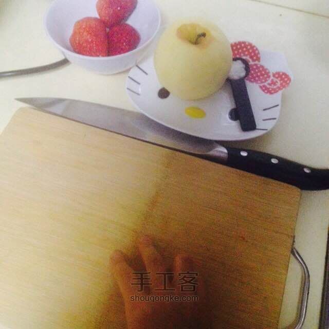 止咳蒸苹果🍎and炼乳草莓🍓 第1步