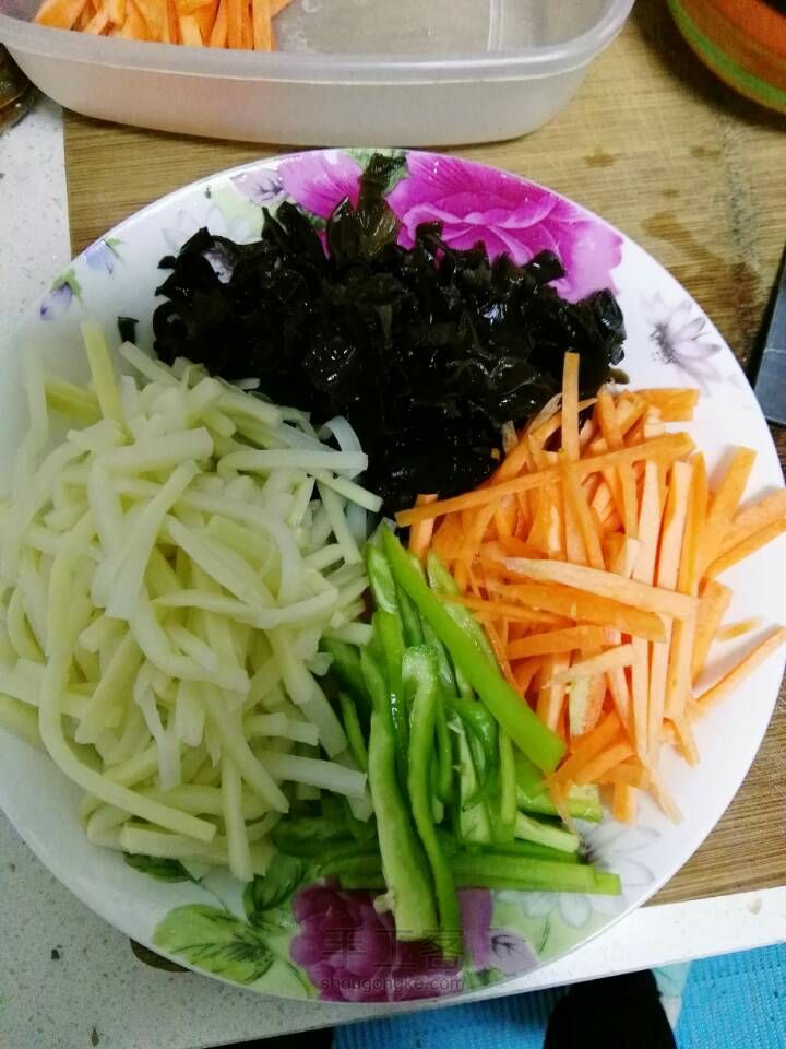 没有肉的鱼香肉丝 第1步