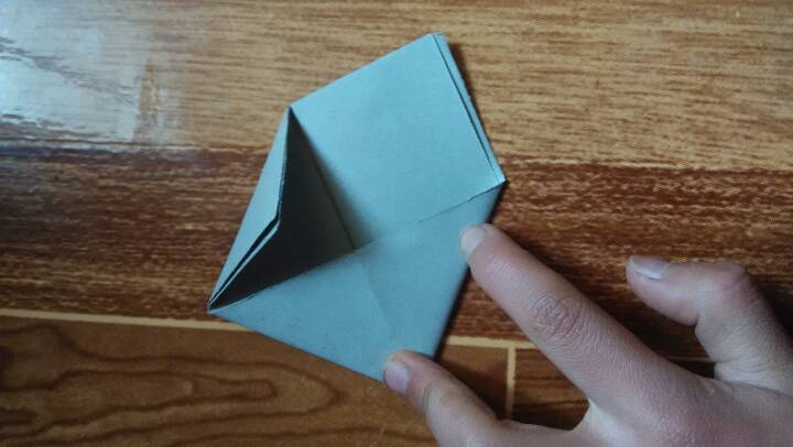 三角插基本折法 第12步