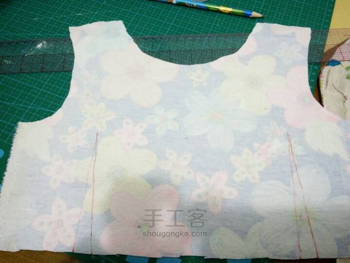 裙式小衫，春天的花。 第4步