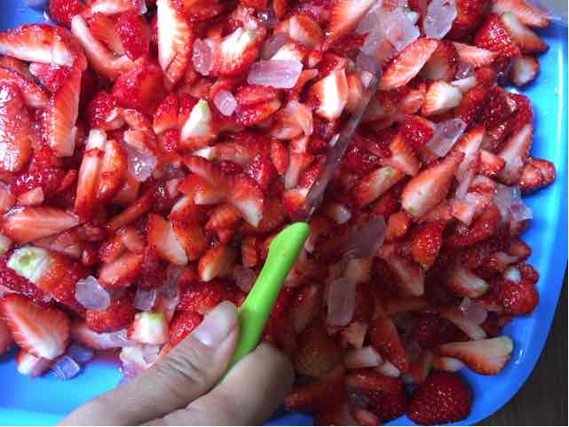 草莓果酱的制作方法 第5步